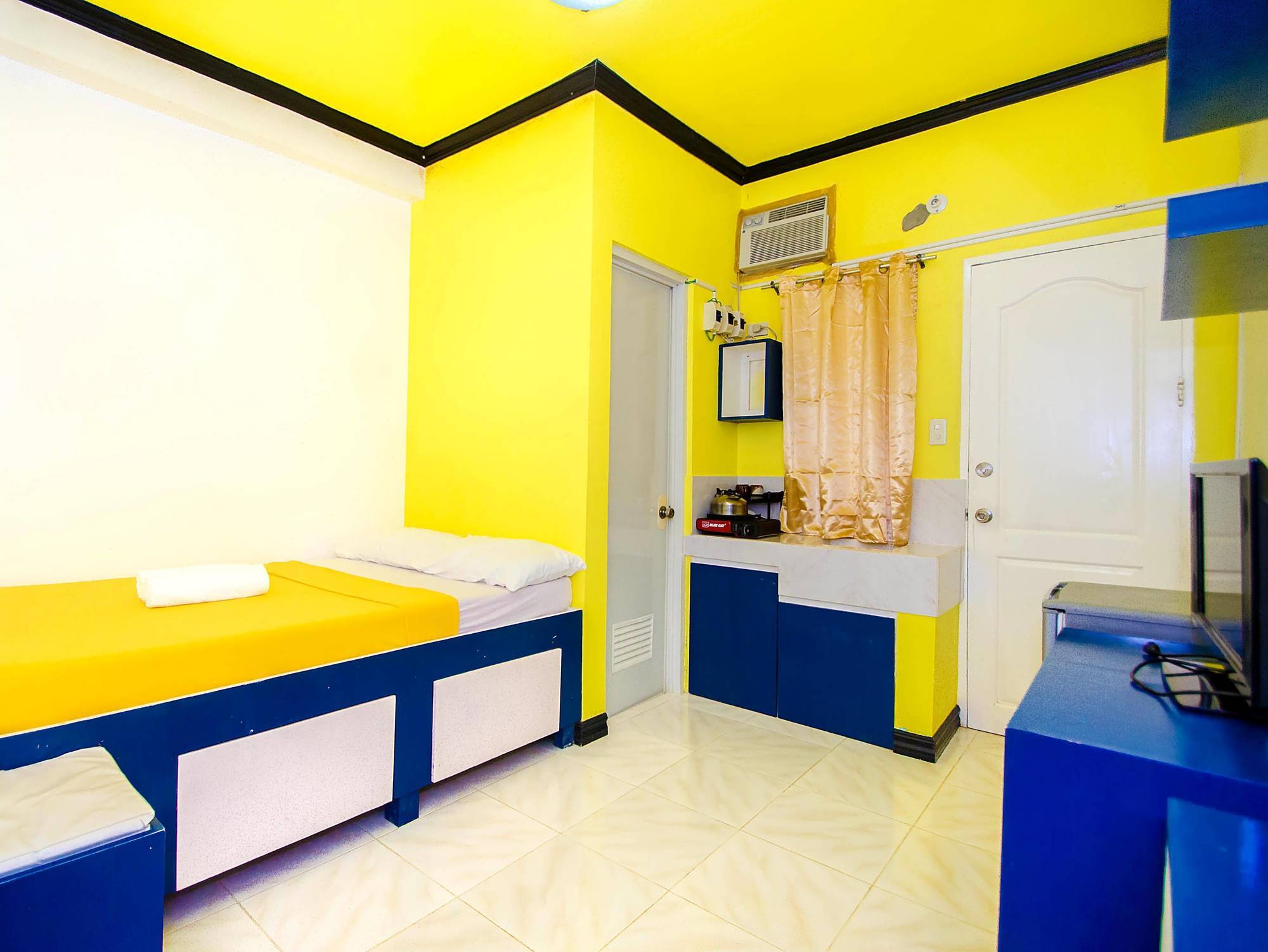 Hotel Bambooze Hauz à Balabag  Extérieur photo