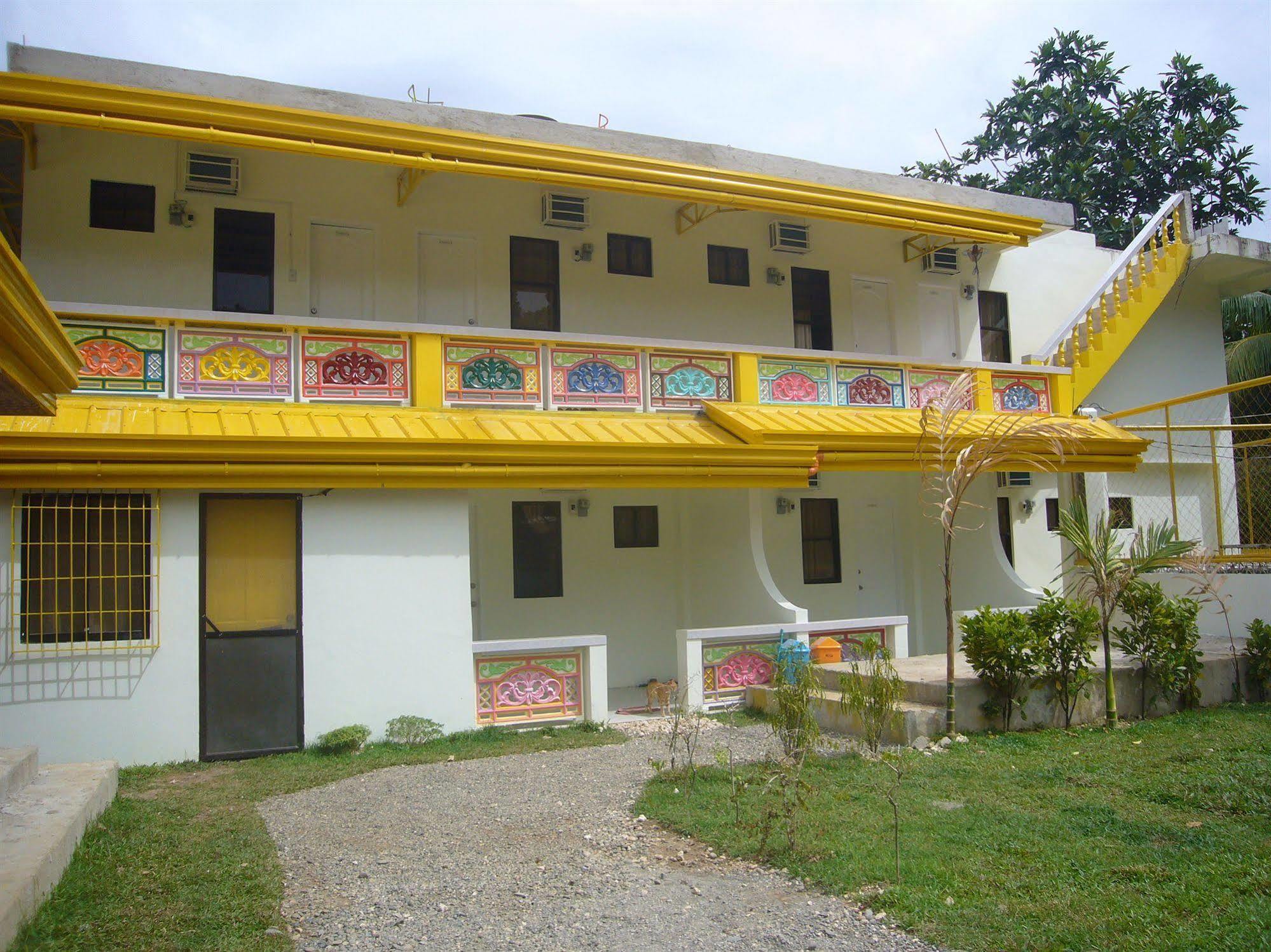 Hotel Bambooze Hauz à Balabag  Extérieur photo